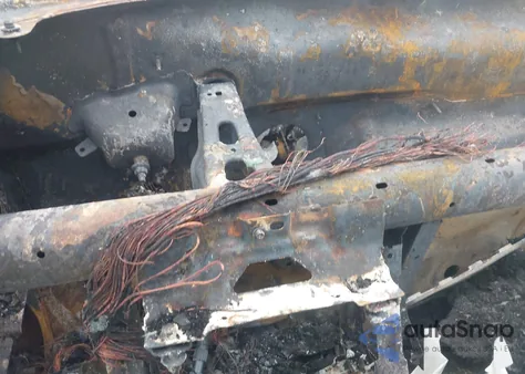 2021 Chevrolet Silverado 1500 4Wd Short Bed Custom Trail Boss z USA, uszkodzony, nr VIN 1GCPYCEF3MZ384122